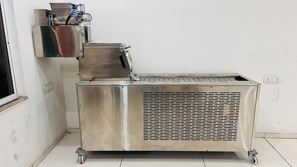 Semi Automatic Chapati Making Machine 600/1000/2000 Per hour Capacity 